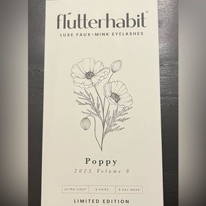 5 pairs of Poppy lashes from Flutter Habit + 3 pairs of Shorties.